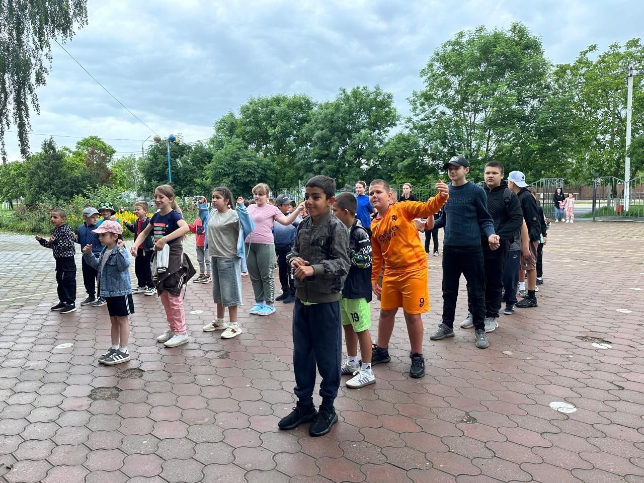 В 8 школах Гиагинского района открылись летние лагеря дневного пребывания.
