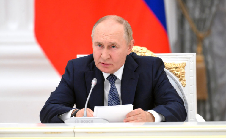 Мурат Кумпилов поблагодарил Президента за высокую оценку. Мурат Кумпилов поблагодарил Президента за высокую оценку.