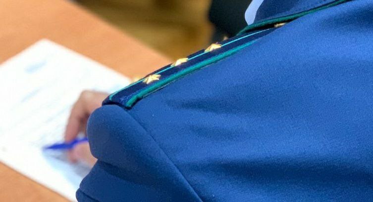 Местная жительница обратилась в прокуратуру Гиагинского района. Местная жительница обратилась в прокуратуру Гиагинского района.